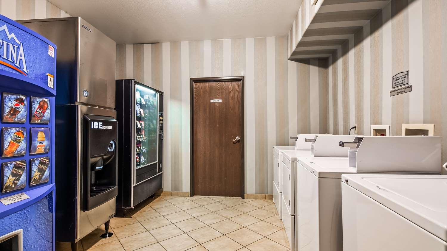 Best Western Plus Main Street Inn Brawley Exteriör bild
