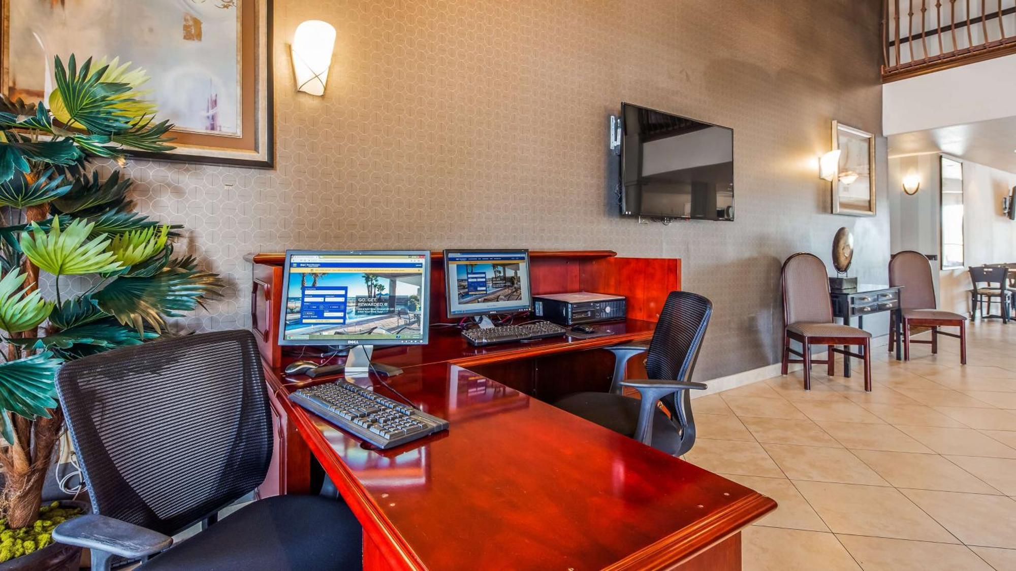 Best Western Plus Main Street Inn Brawley Exteriör bild